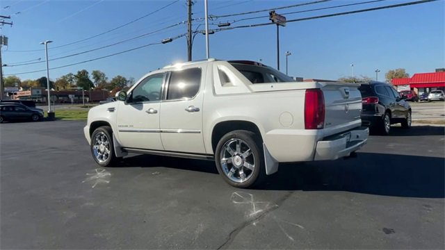 Used 2012 Cadillac Escalade EXT Premium image 6