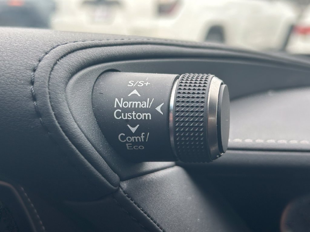 Used 2020 Lexus LS 500 w/ Interior Upgrade Package RWD image 30