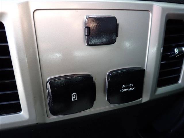 Used 2019 Ford F150 Lariat RWD image 11