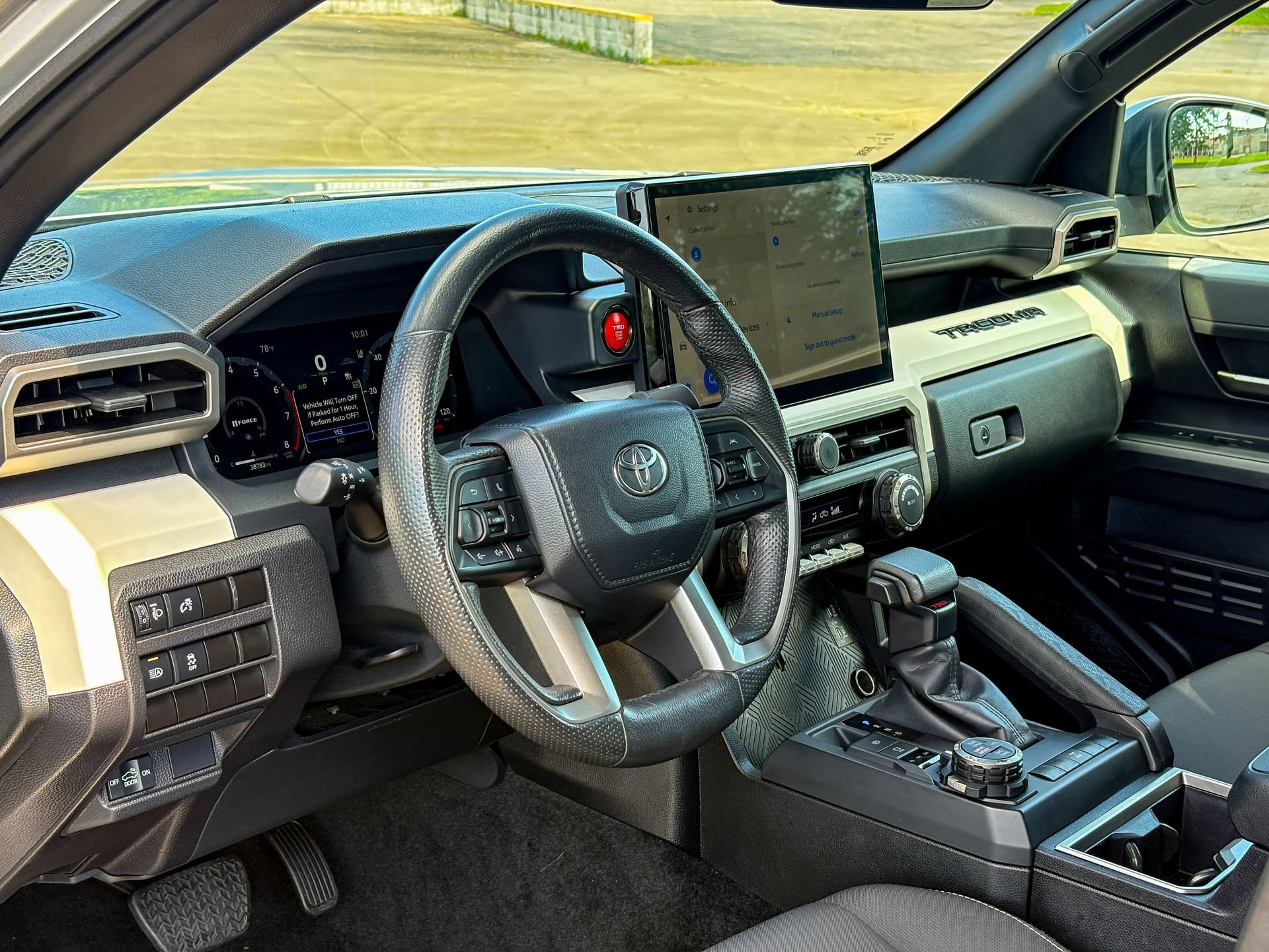 Used 2024 Toyota Tacoma TRD Off-Road AWD/4WD image 19