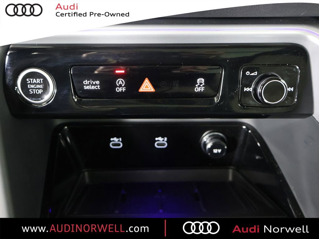 Certified 2025 Audi Q5 Prestige image 6