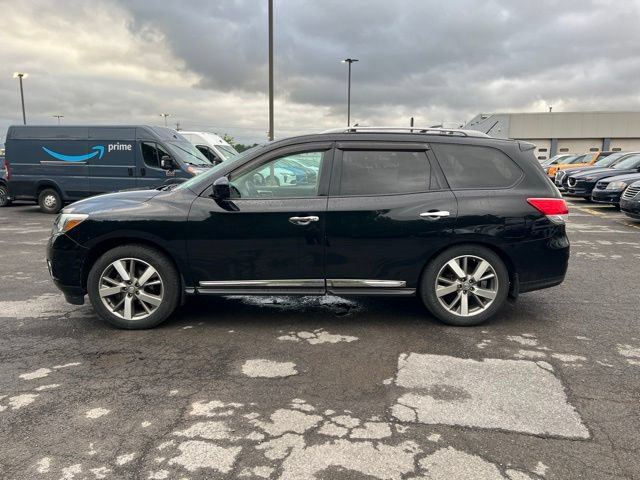 Used 2013 Nissan Pathfinder Platinum w/ Platinum Premium Pkg AWD/4WD image 3