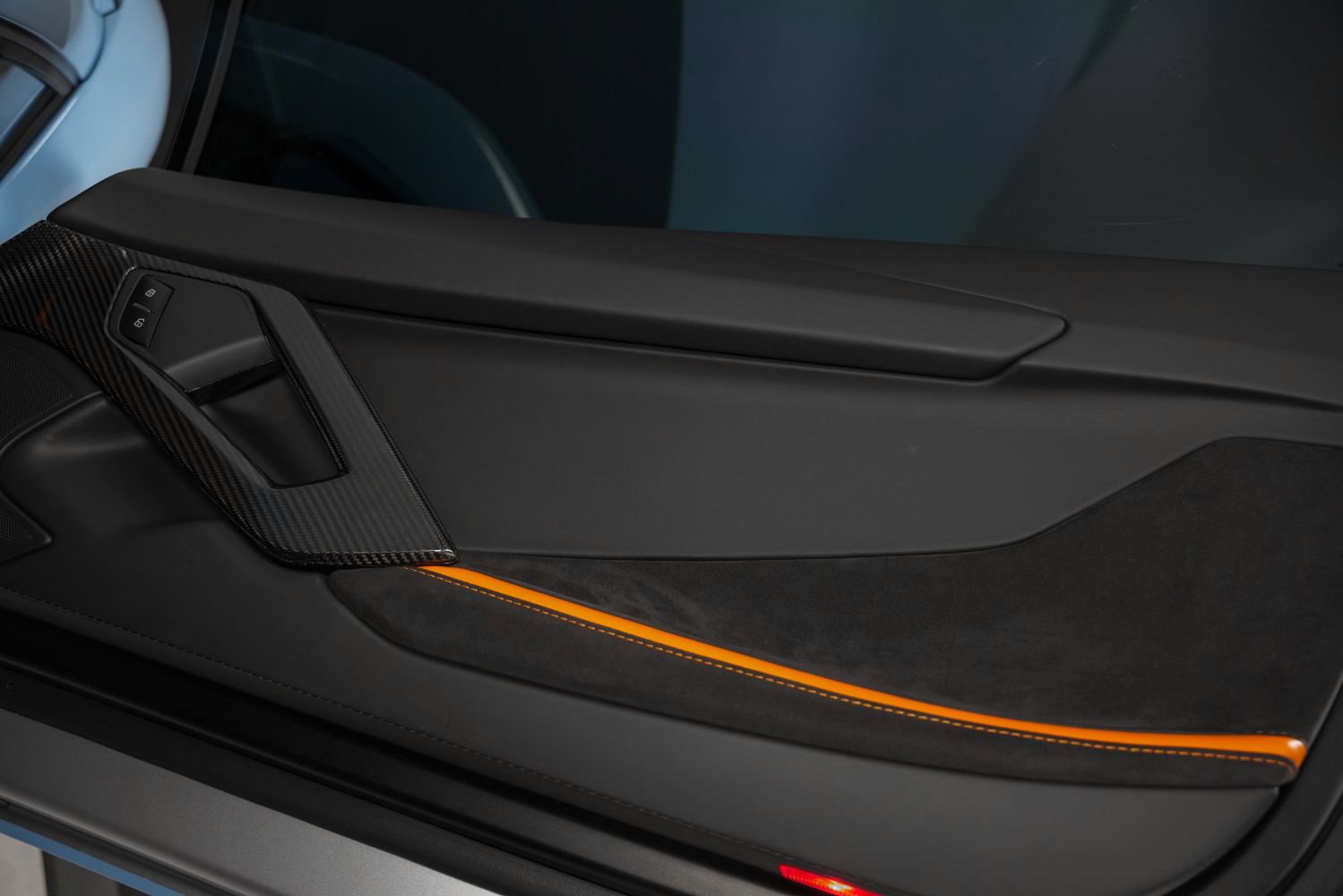 Used 2018 Lamborghini Aventador S image 33