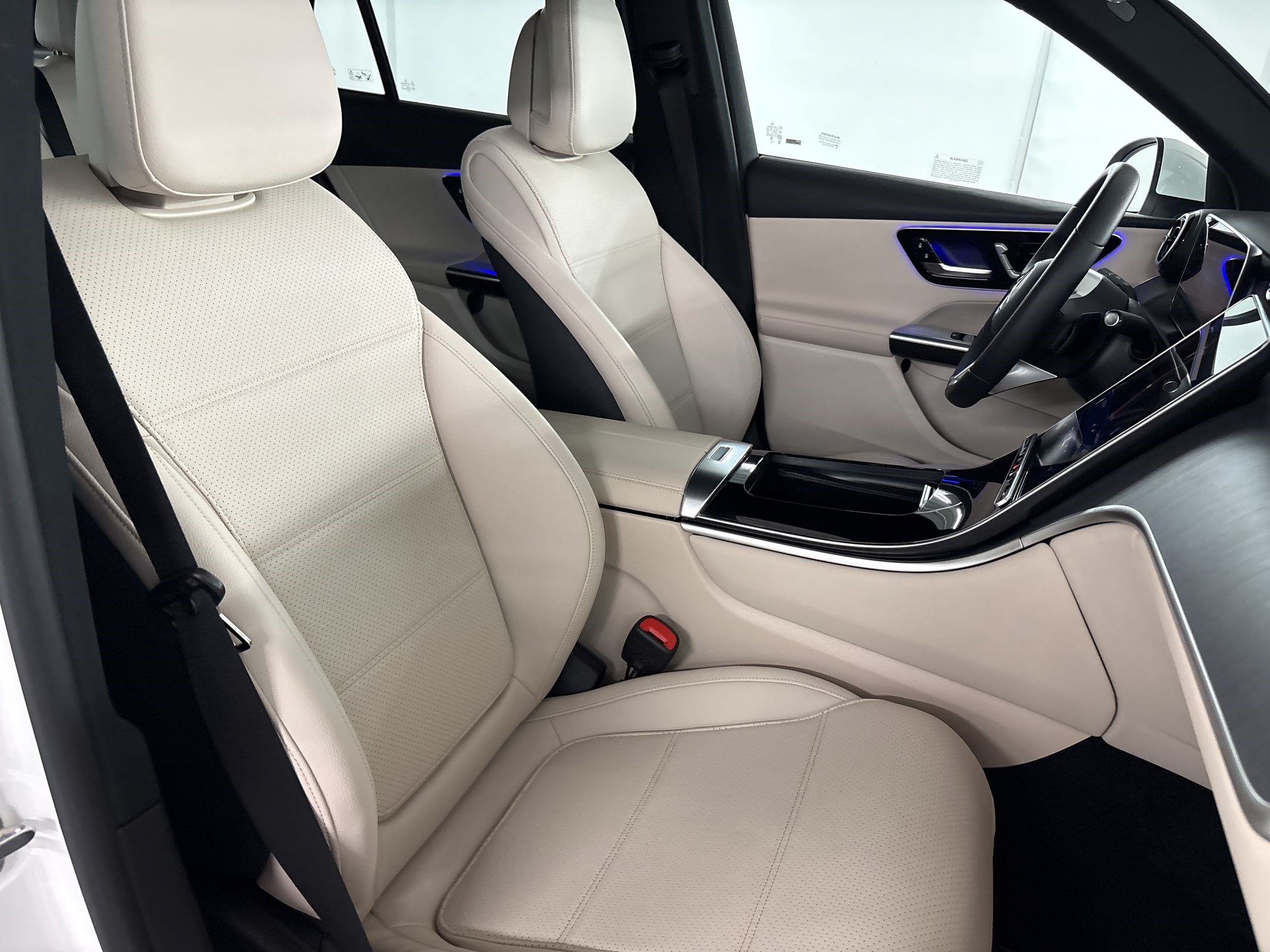 Certified 2025 Mercedes-Benz GLC 350e 4MATIC image 23