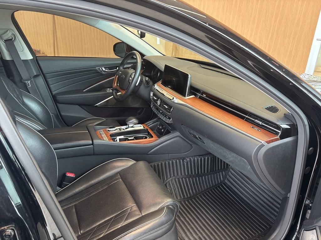 Used 2020 Kia K900 Luxury AWD/4WD image 23