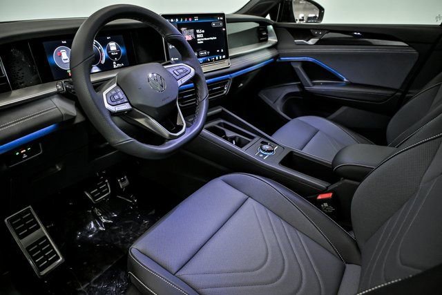 New 2026 Volkswagen Tiguan SE R-Line image 22