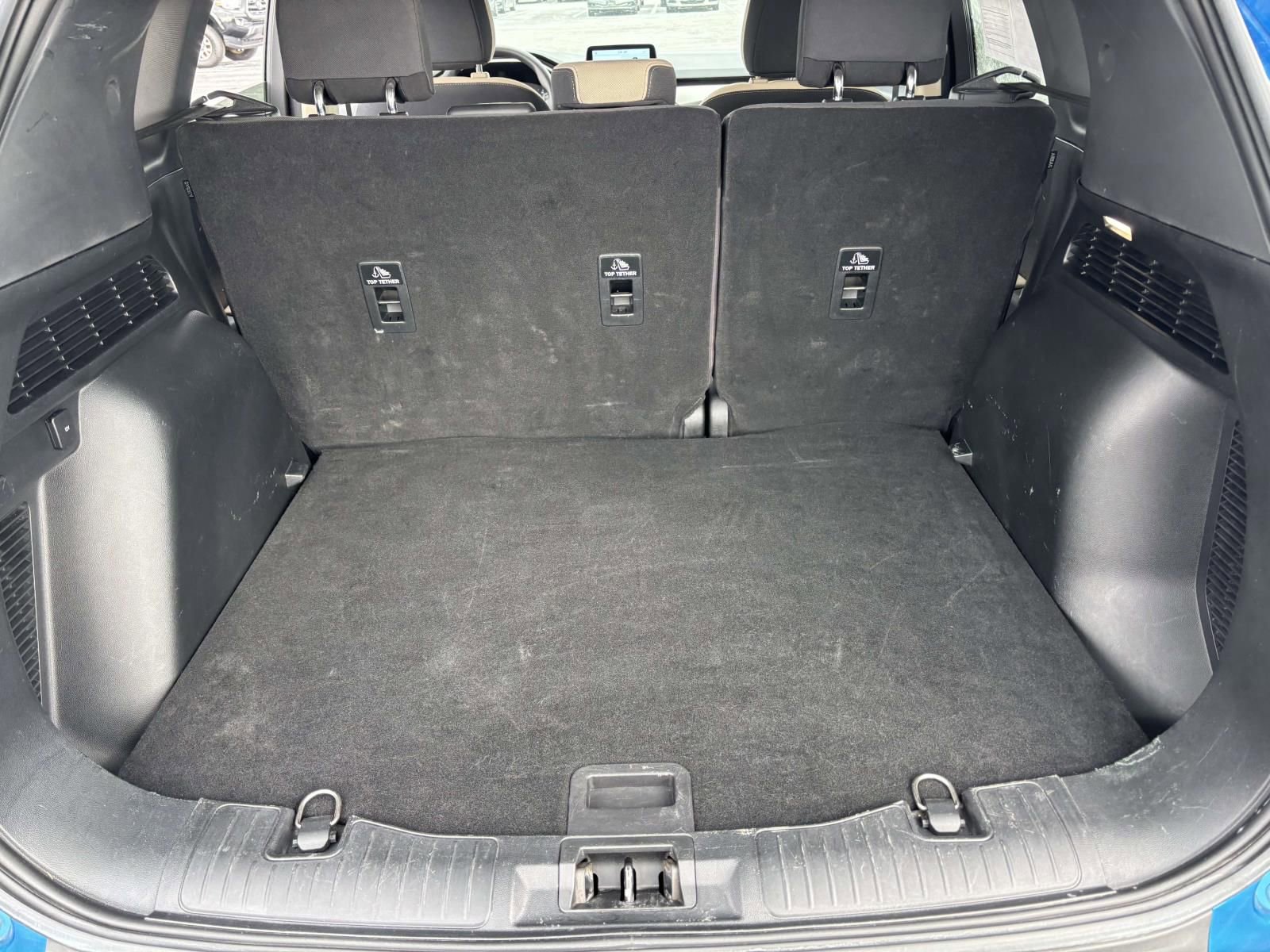 Used 2020 Ford Escape SE image 11