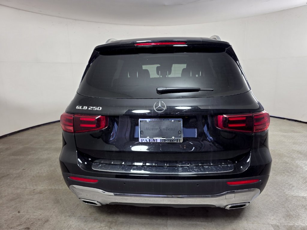 New 2026 Mercedes-Benz GLB 250 image 5