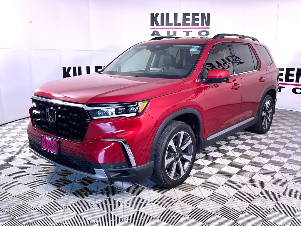 Used 2024 Honda Pilot Touring image 3