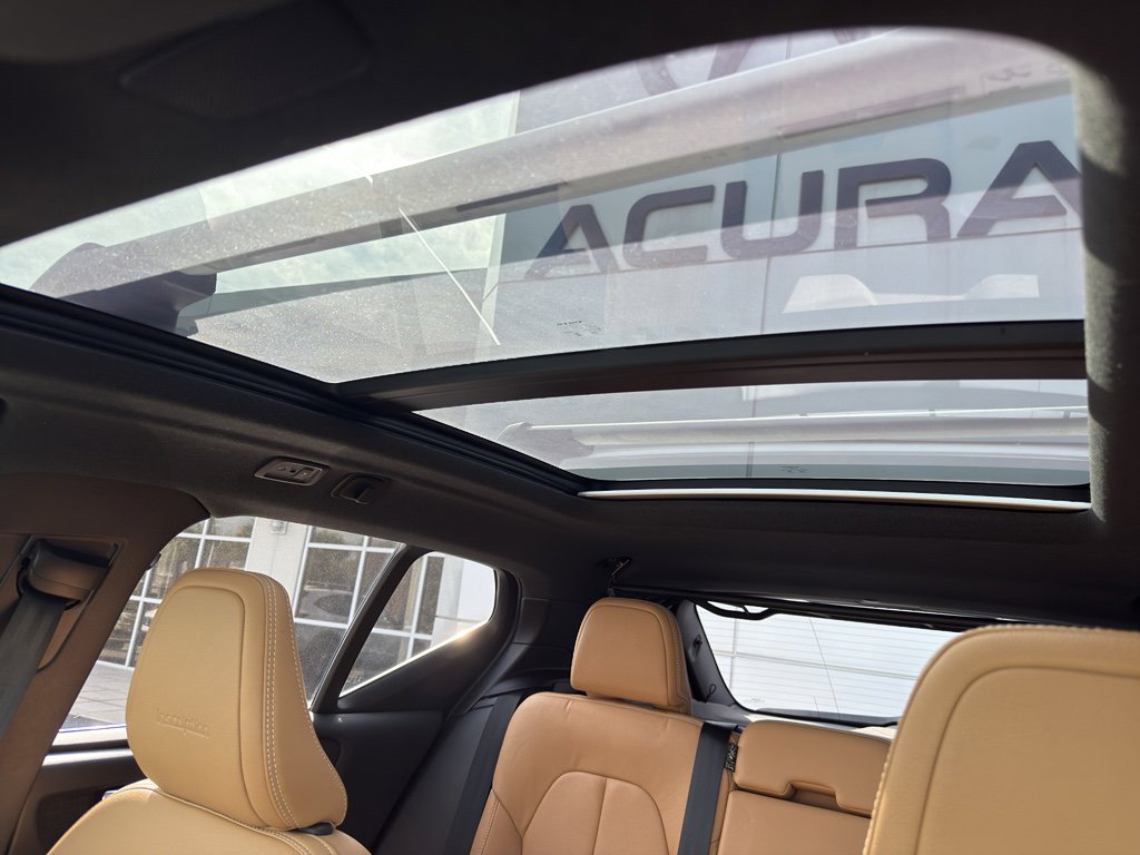 Used 2020 Volvo XC40 T4 Inscription w/ Protection Package Premier image 30