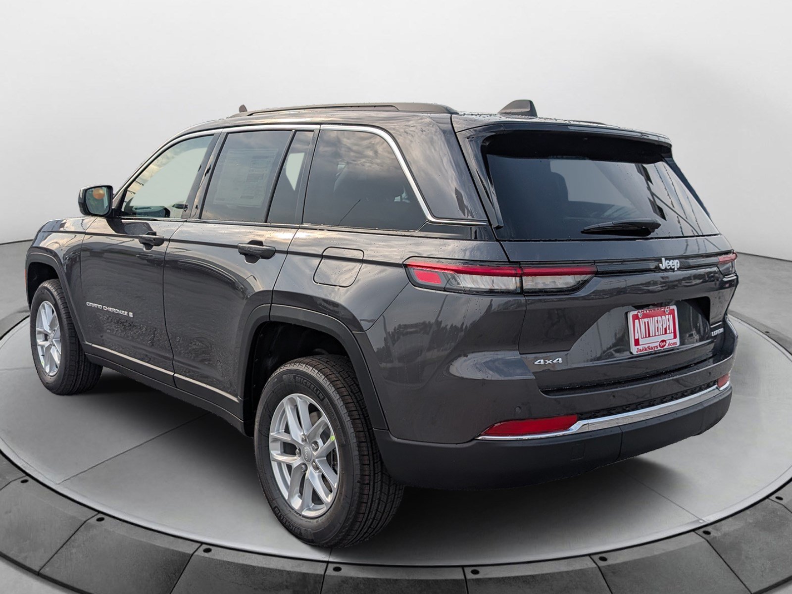 New 2026 Jeep Grand Cherokee Laredo AWD/4WD image 5