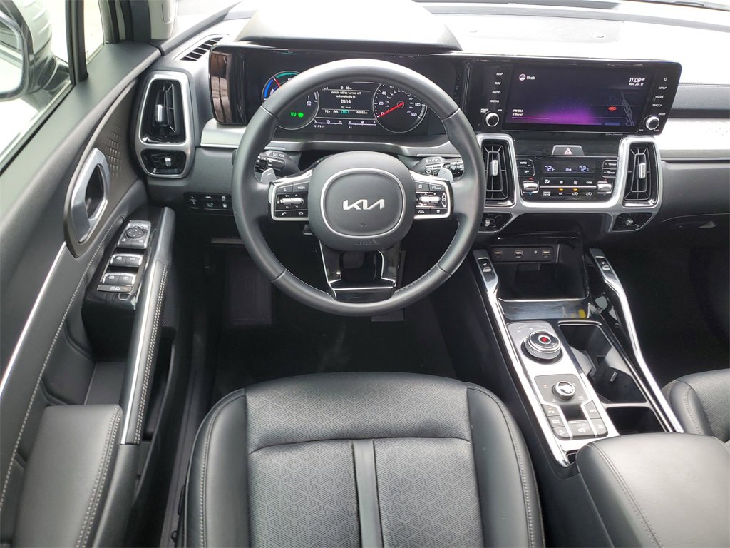 Used 2022 Kia Sorento SX w/ Panoramic Sunroof Package image 16