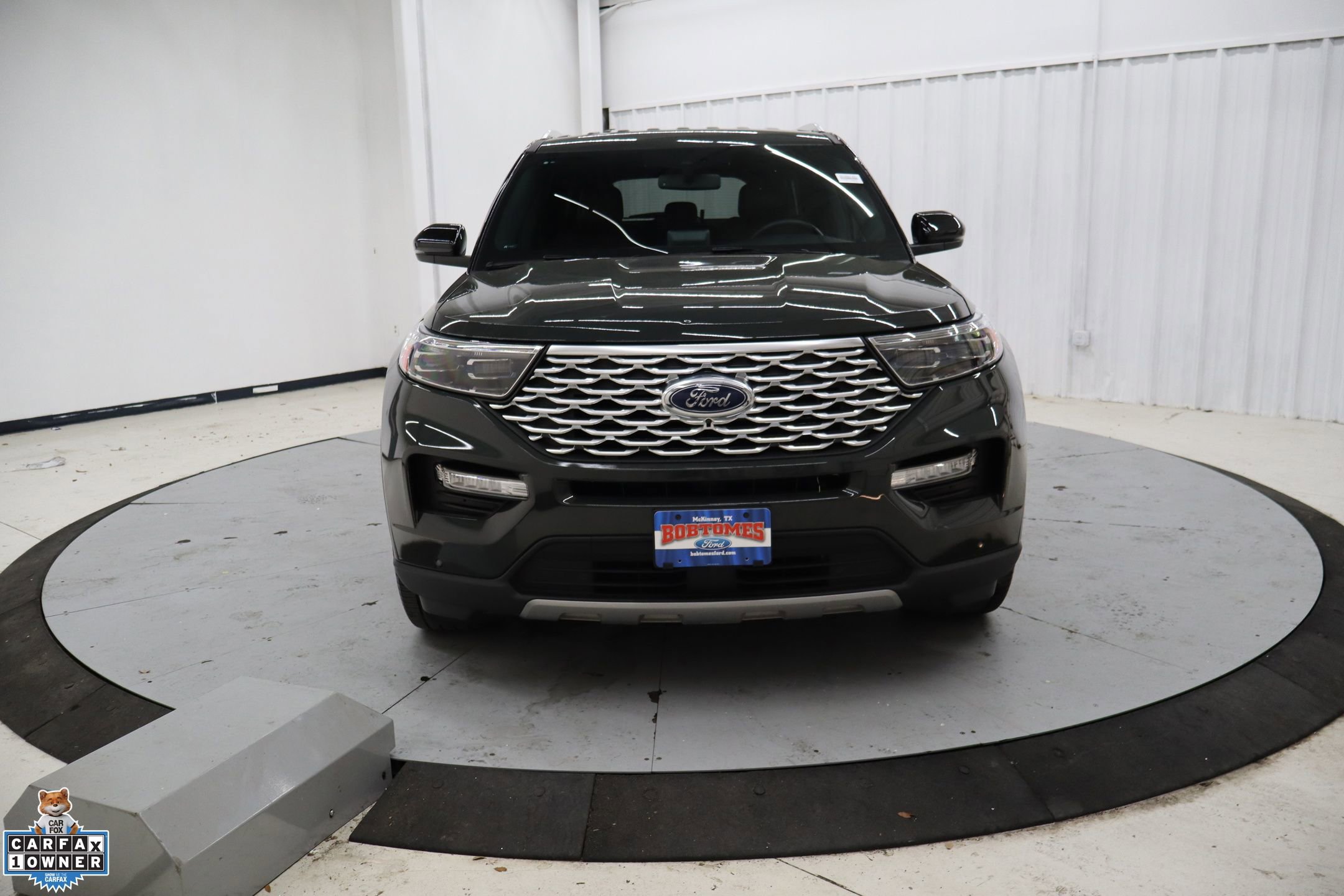 Certified 2023 Ford Explorer Platinum w/ Technology Package image 11