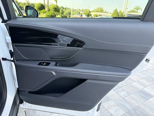 New 2026 Lincoln Nautilus Premier AWD/4WD image 20