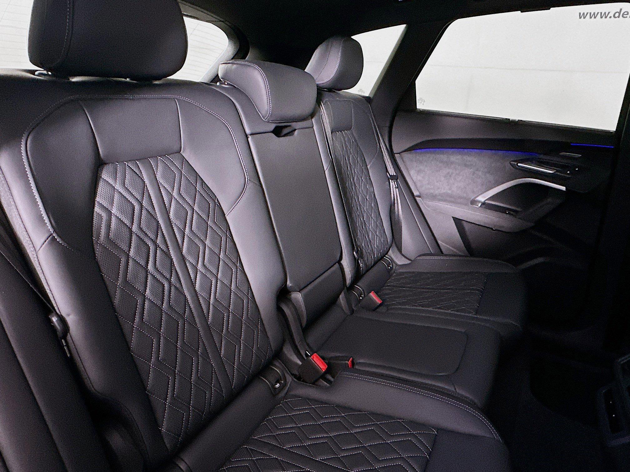 Used 2025 Audi SQ5 Premium Plus w/ Premium Plus Package image 27