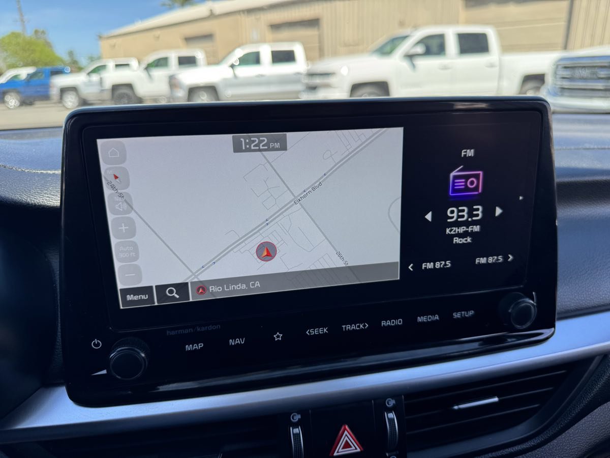 Used 2023 Kia Forte GT-Line w/ GT-Line Premium Package image 31