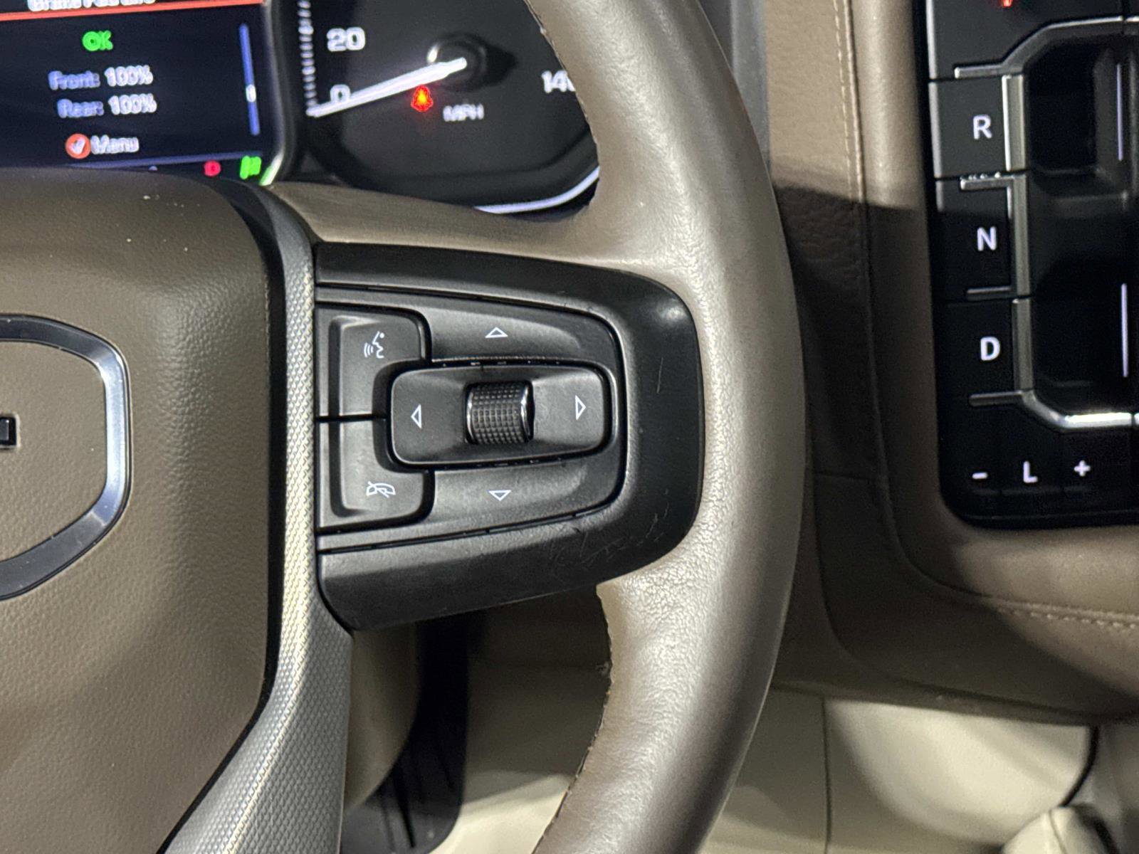 Used 2021 GMC Yukon XL Denali image 18