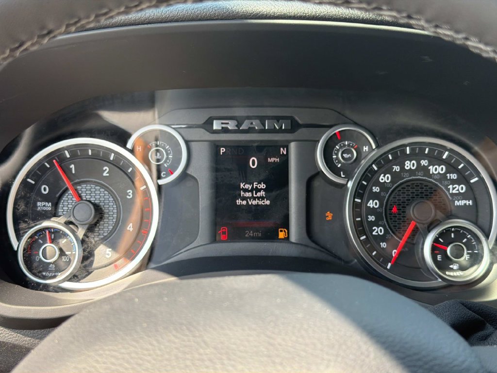 New 2026 RAM 3500 Big Horn AWD/4WD image 13