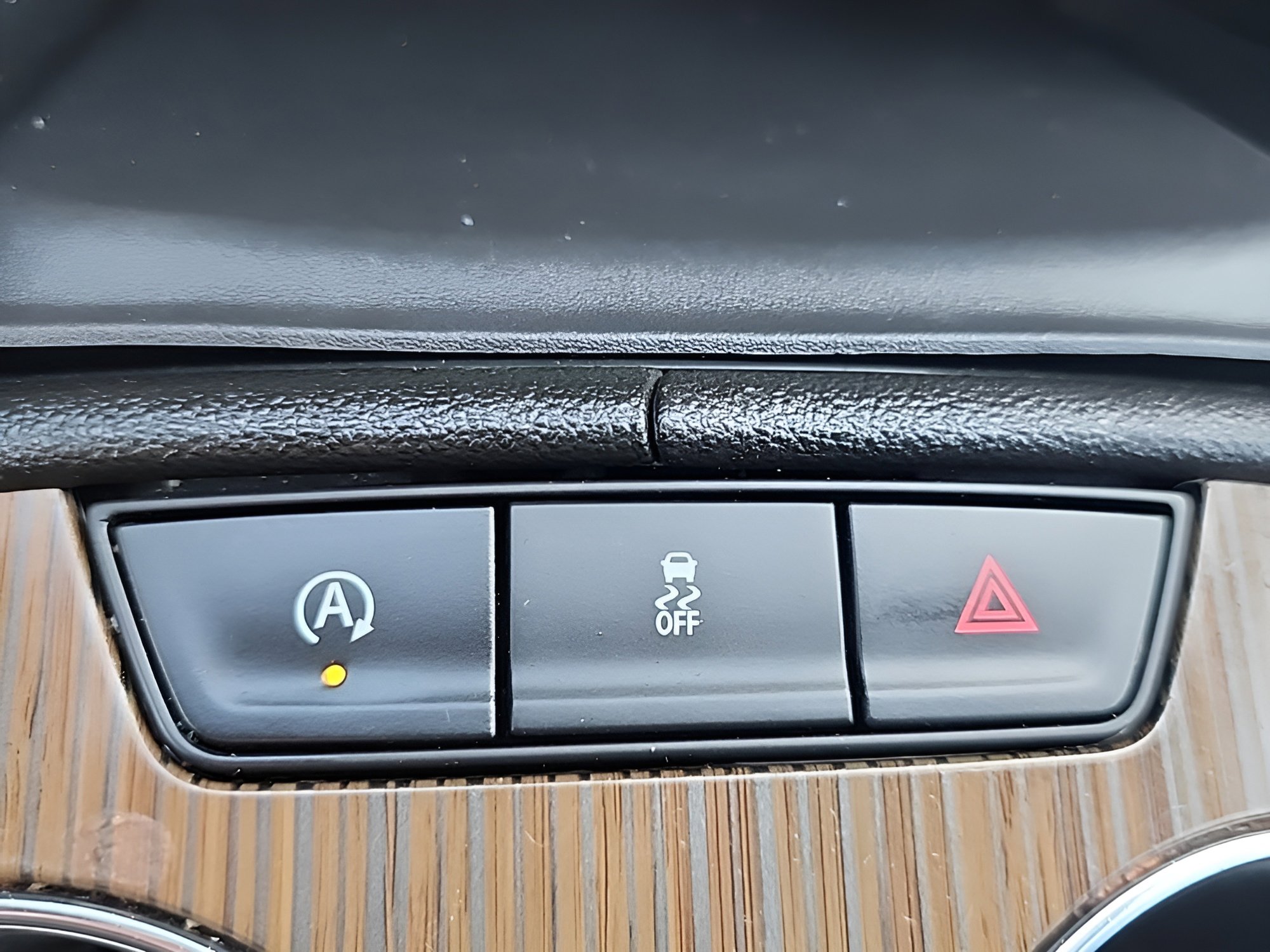 Used 2023 GMC Acadia SLE w/ Driver Convenience Package image 17