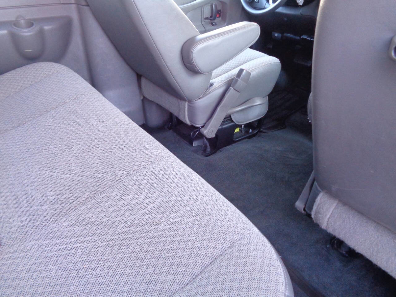 Used 2014 Chevrolet Express 3500 LT w/ LT Preferred Equipment Group image 53