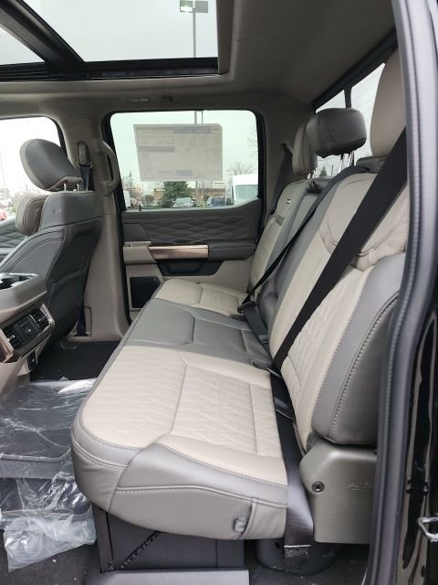New 2026 Ford F250 Platinum w/ Platinum Plus Package image 33