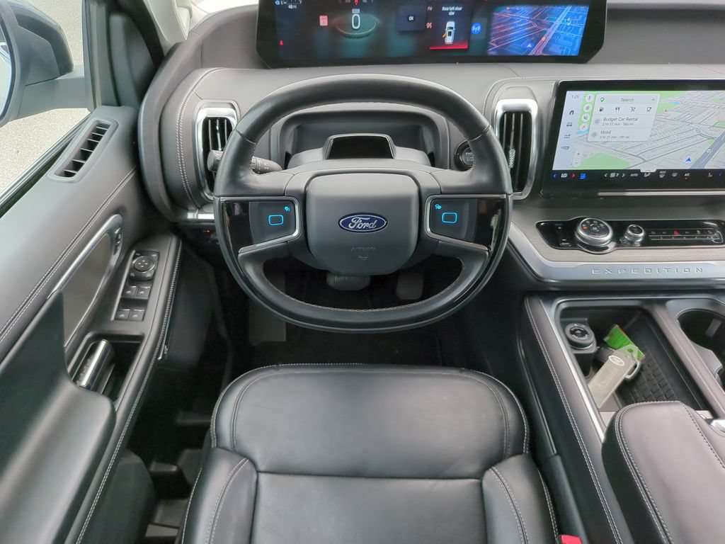 Certified 2025 Ford Expedition Platinum AWD/4WD image 18