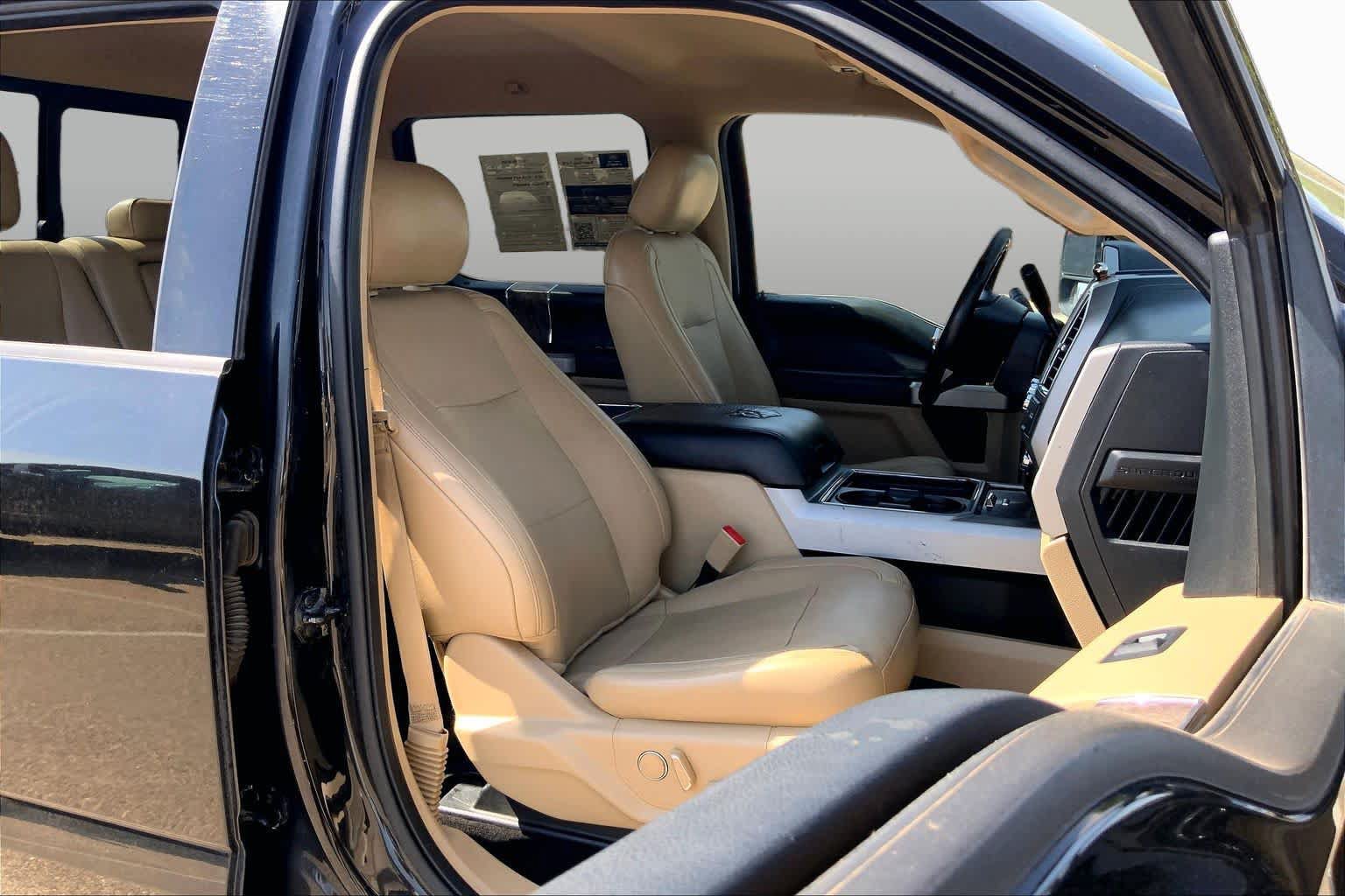 Used 2018 Ford F250 Lariat w/ Lariat Ultimate Package AWD/4WD image 9