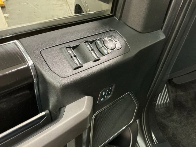 Used 2018 Ford F150 Platinum w/ Equipment Group 701A Luxury AWD/4WD image 17