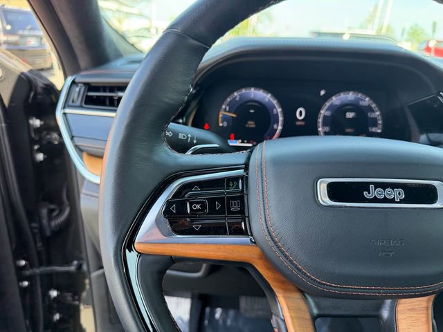 Used 2024 Jeep Grand Cherokee Summit AWD/4WD image 19
