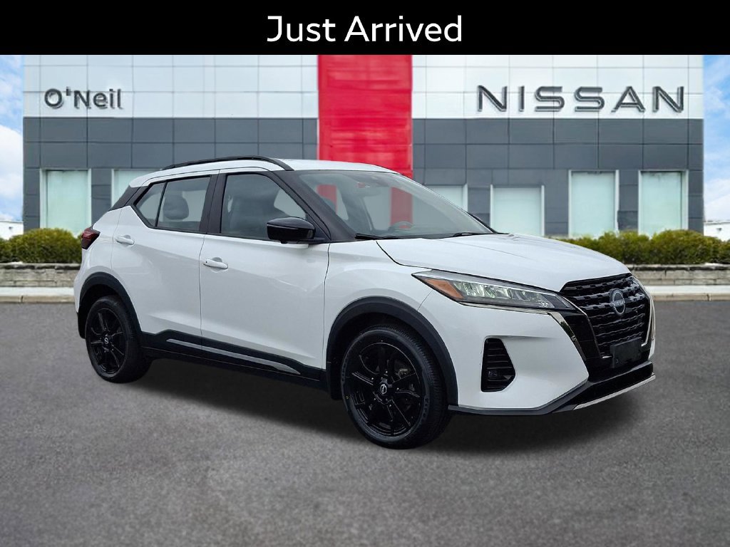 Certified 2023 Nissan Kicks SR w/ SR Premium Package FWD image 1