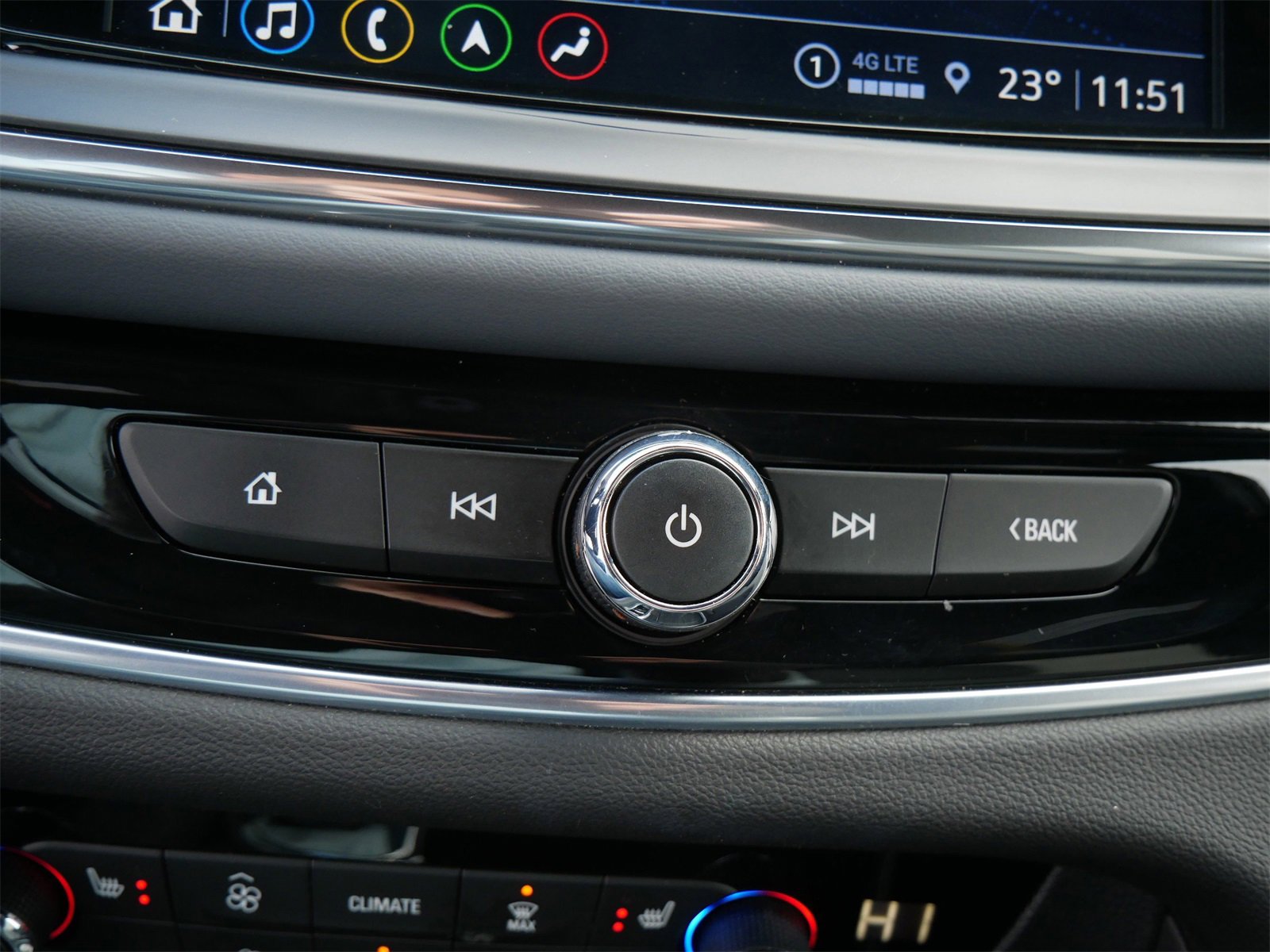 Used 2022 Buick Enclave Essence w/ Sport Touring Edition image 21