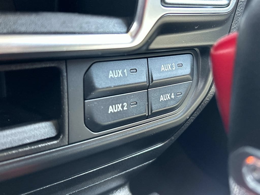Used 2021 Jeep Gladiator Sport AWD/4WD image 27