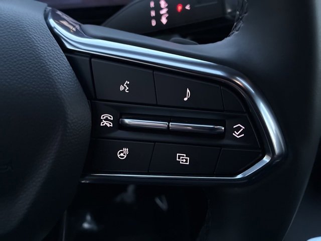 Used 2025 Chevrolet Equinox LT image 17