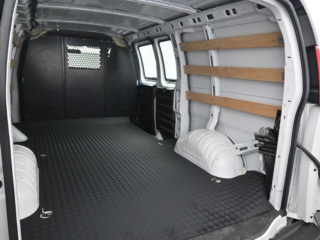 Used 2024 Chevrolet Express 2500 w/ Driver Convenience Package image 22