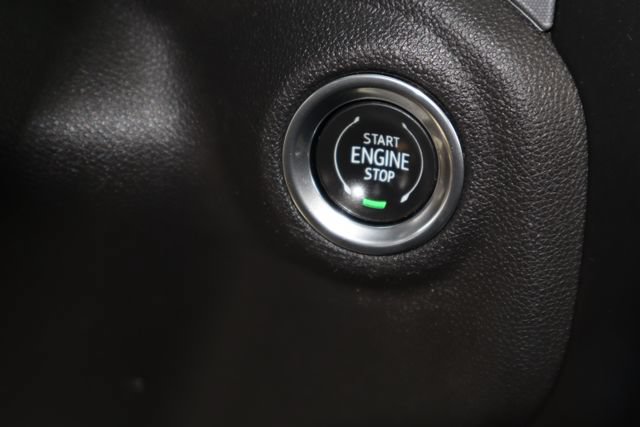 Used 2019 GMC Sierra 1500 SLT w/ SLT Premium Plus Package AWD/4WD image 23