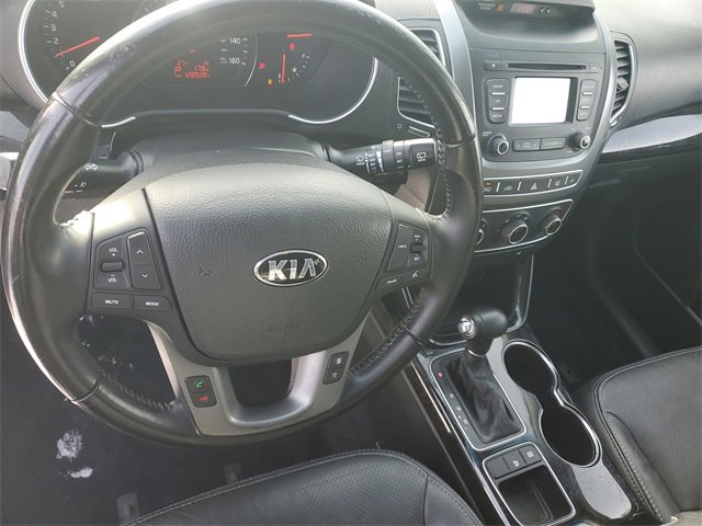 Used 2015 Kia Sorento LX image 11