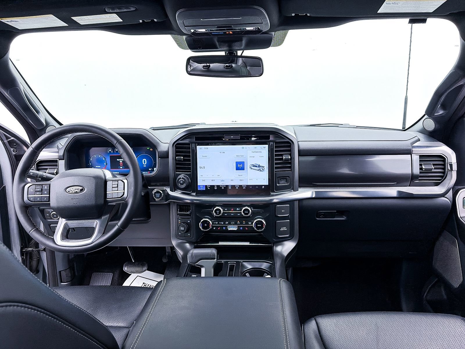 Used 2025 Ford F150 Lariat image 32