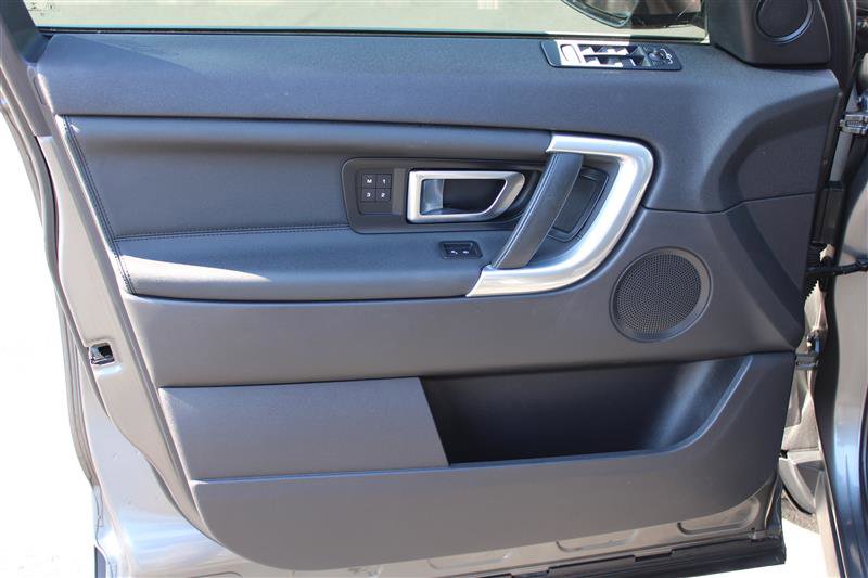 Used 2017 Land Rover Discovery Sport HSE image 14