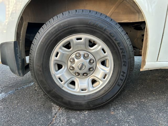 Used 2013 Nissan NV 3500 SV w/ Technology Pkg image 31