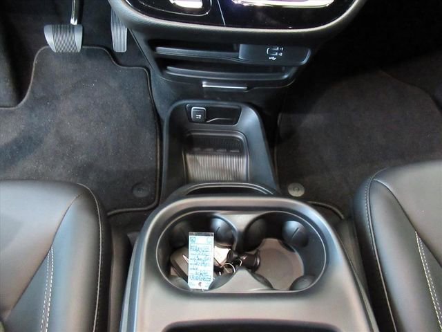 New 2026 Chrysler Voyager LX image 20