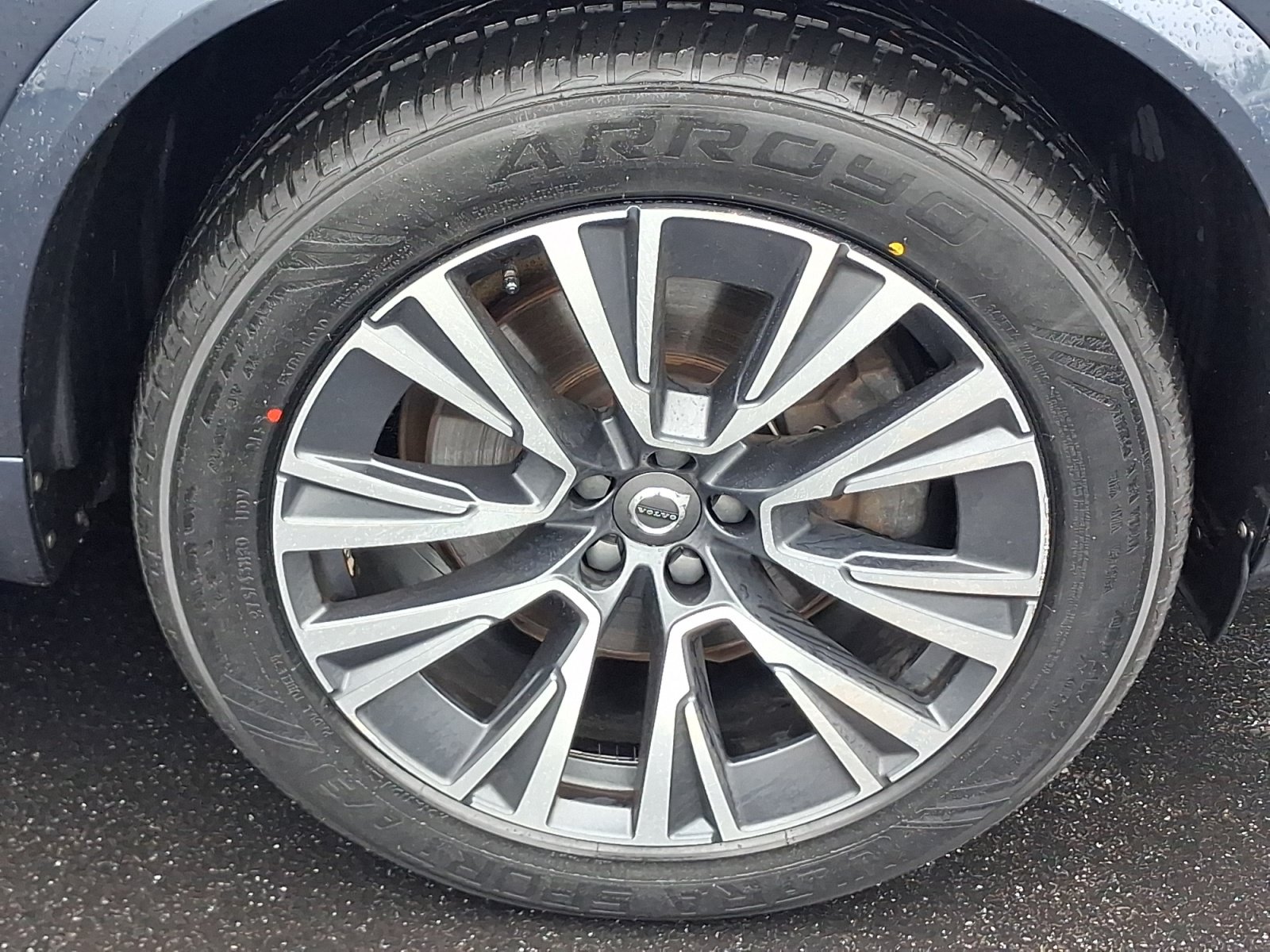 Used 2022 Volvo XC90 T5 Momentum w/ Climate Package AWD/4WD image 8