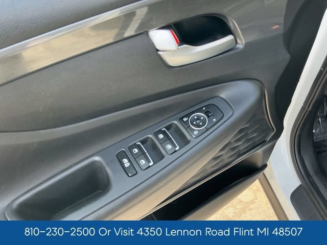 Certified 2022 Hyundai Santa Fe SEL w/ Convenience Package AWD/4WD image 16