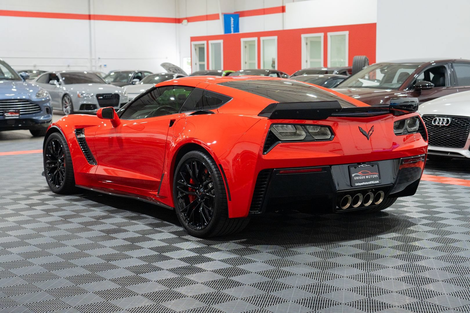 Used 2016 Chevrolet Corvette Z06 w/ 3LZ Preferred Equipment Group RWD image 4