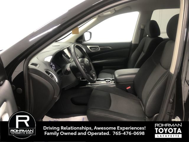 Used 2020 Nissan Pathfinder SV image 11