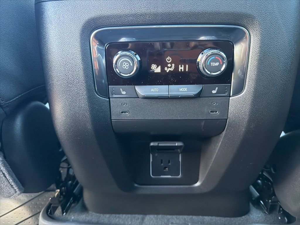 New 2026 Chevrolet Suburban Premier w/ Sun And Tow Package image 38