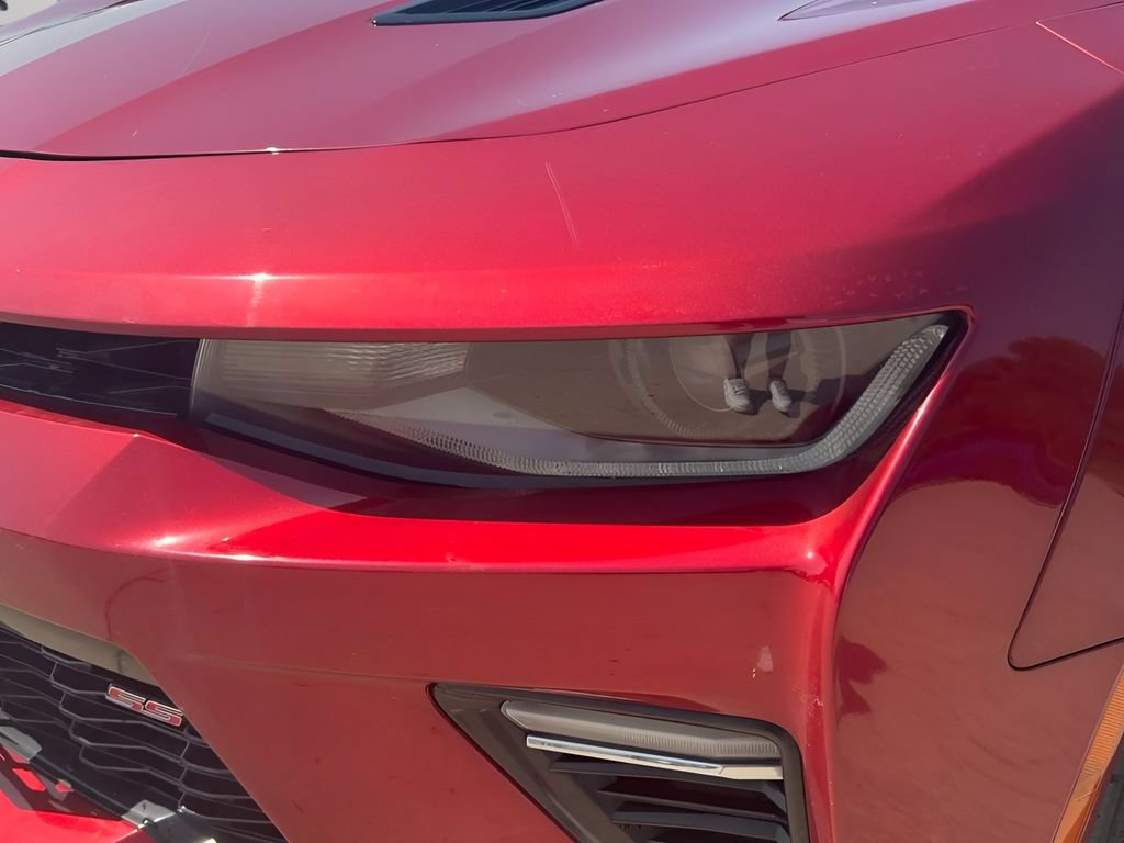 Used 2018 Chevrolet Camaro SS RWD image 34