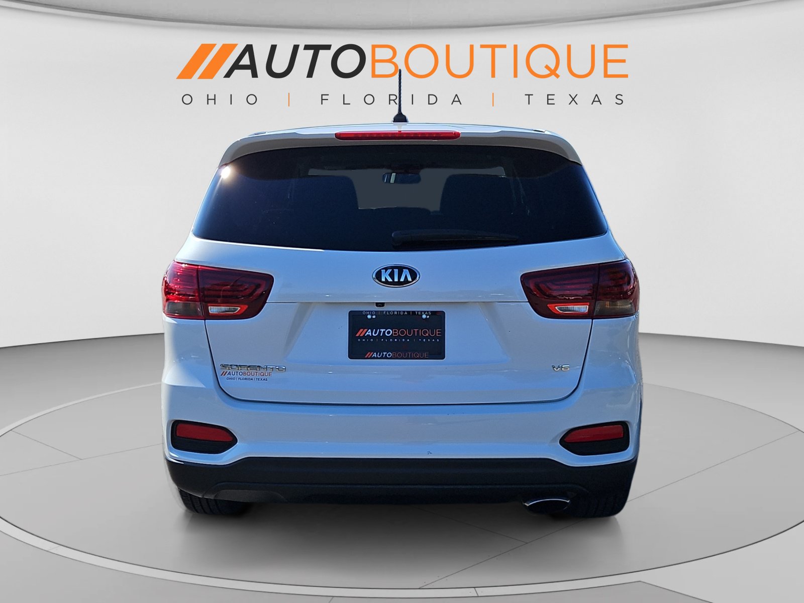 Used 2019 Kia Sorento FWD V6 image 4