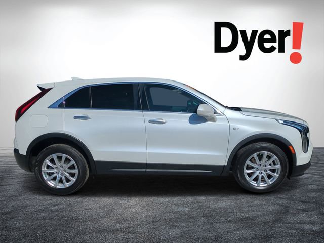 Used 2021 Cadillac XT4 Luxury w/ Driver Awareness Package image 2