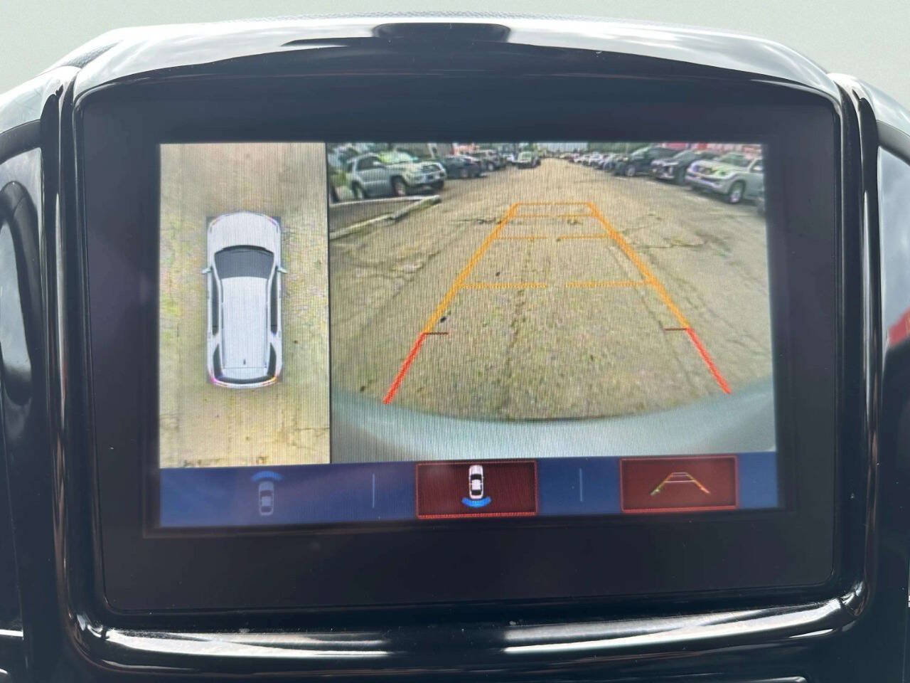 Used 2019 Chevrolet Traverse LT w/ LT Premium Package AWD/4WD image 45