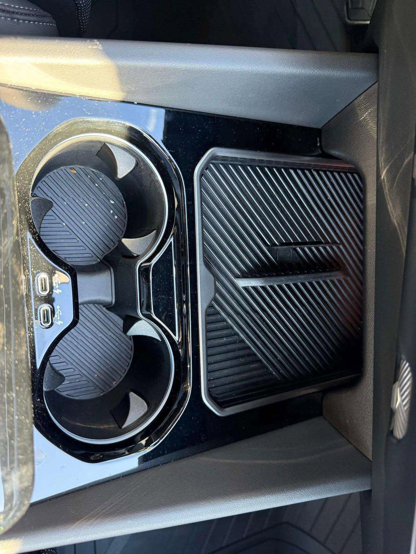 Used 2024 BMW 530i xDrive w/ Premium Package image 49